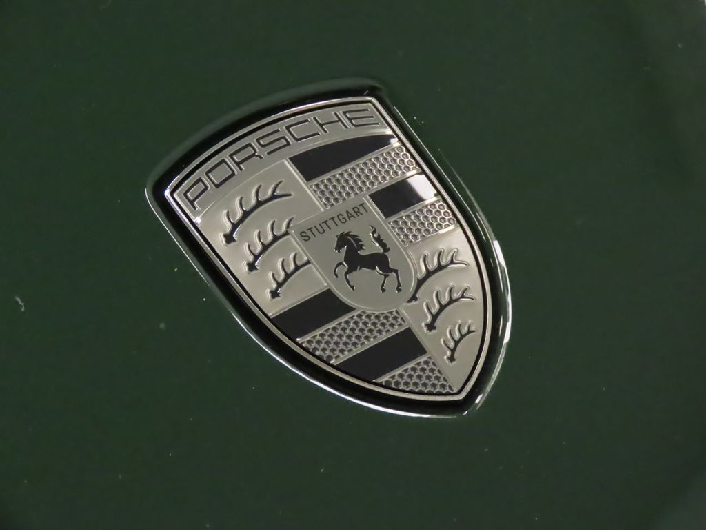 Thumbnail: 2025 Porsche Taycan - 14