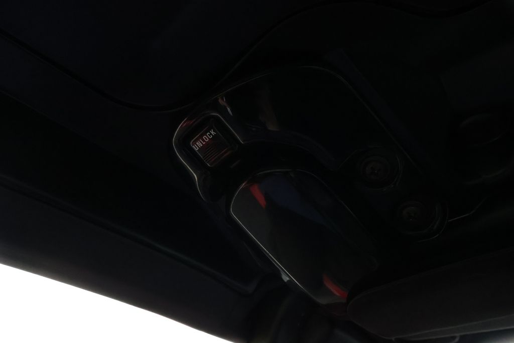 1990 Mazda MX-5 Miata Base 24
