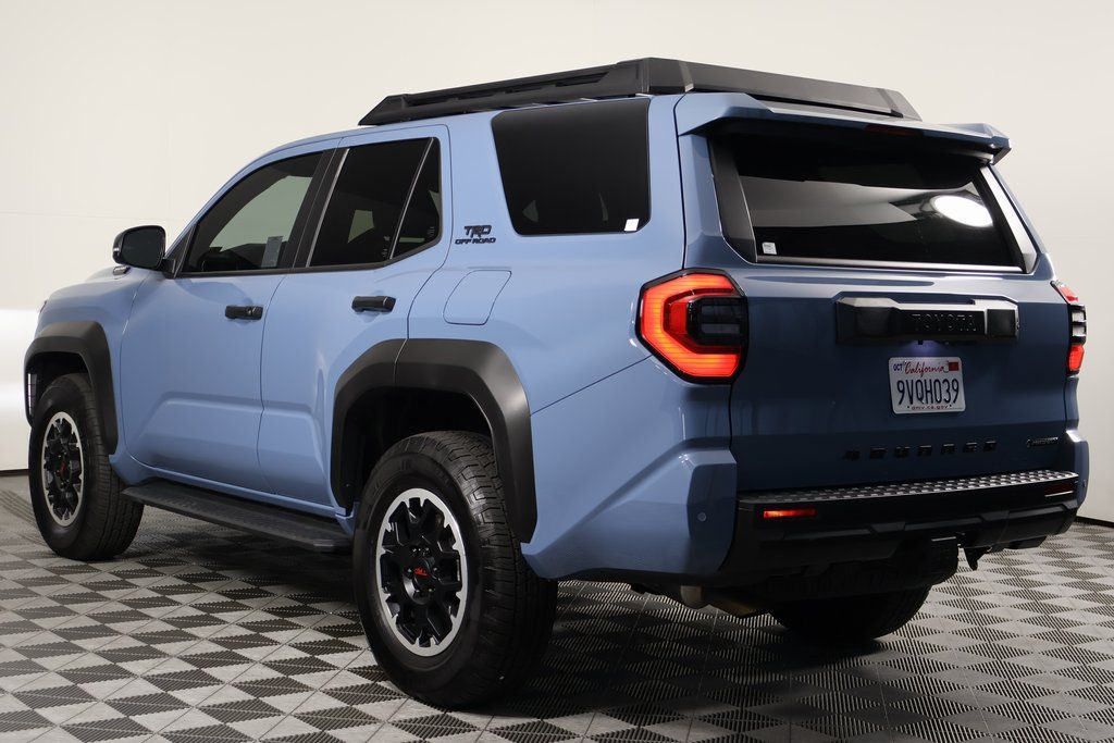 Thumbnail: 2025 Toyota 4Runner - 6