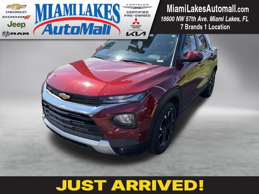 Red (Crimson Metallic) 2023 Chevrolet Trailblazer LT FWD SUV / Crossover Front-Wheel Drive Continuously Variable Transmission