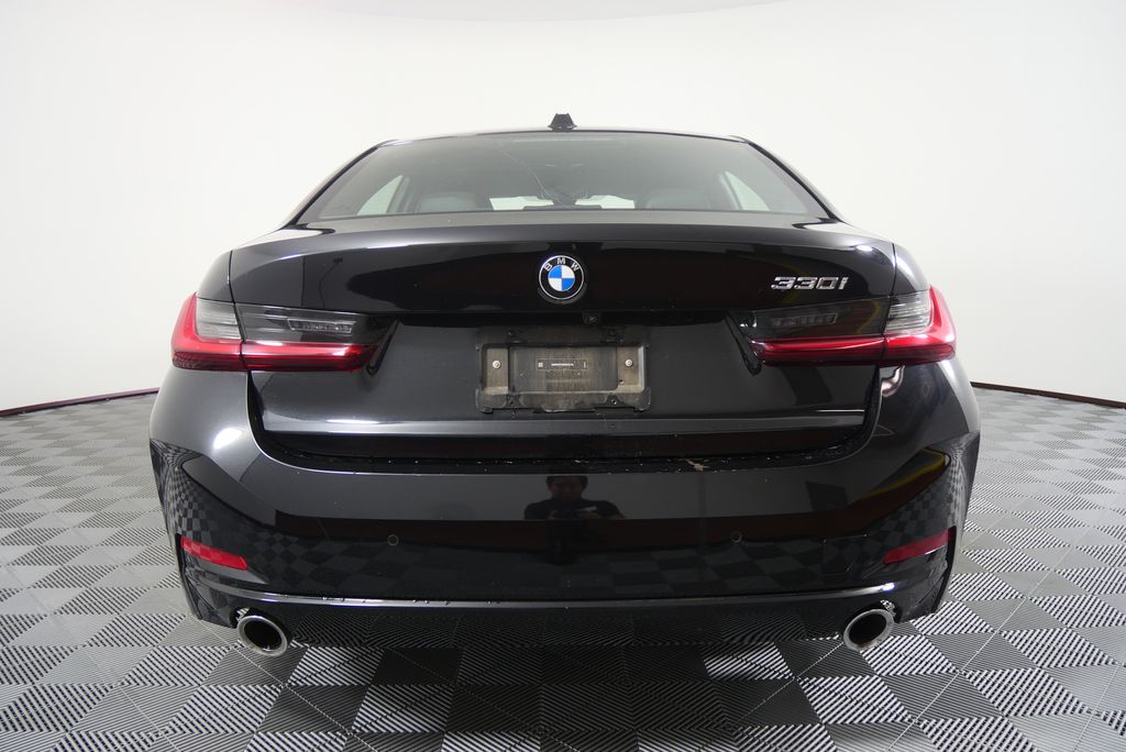 Thumbnail: 2024 BMW 3 Series - 4