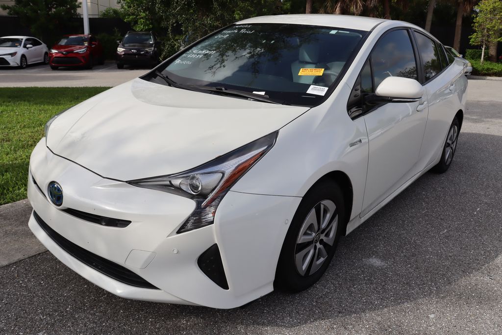 2018 Toyota Prius Four 2
