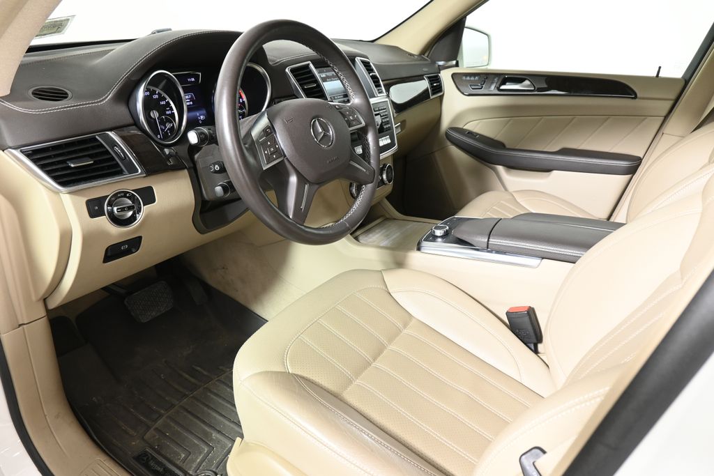 Thumbnail: 2015 Mercedes-Benz GL-Class - 4
