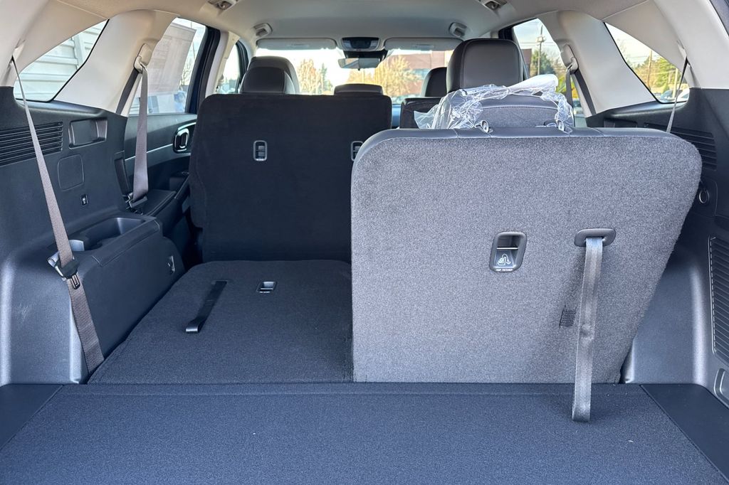 new 2026 Kia Sorento car, priced at $39,265