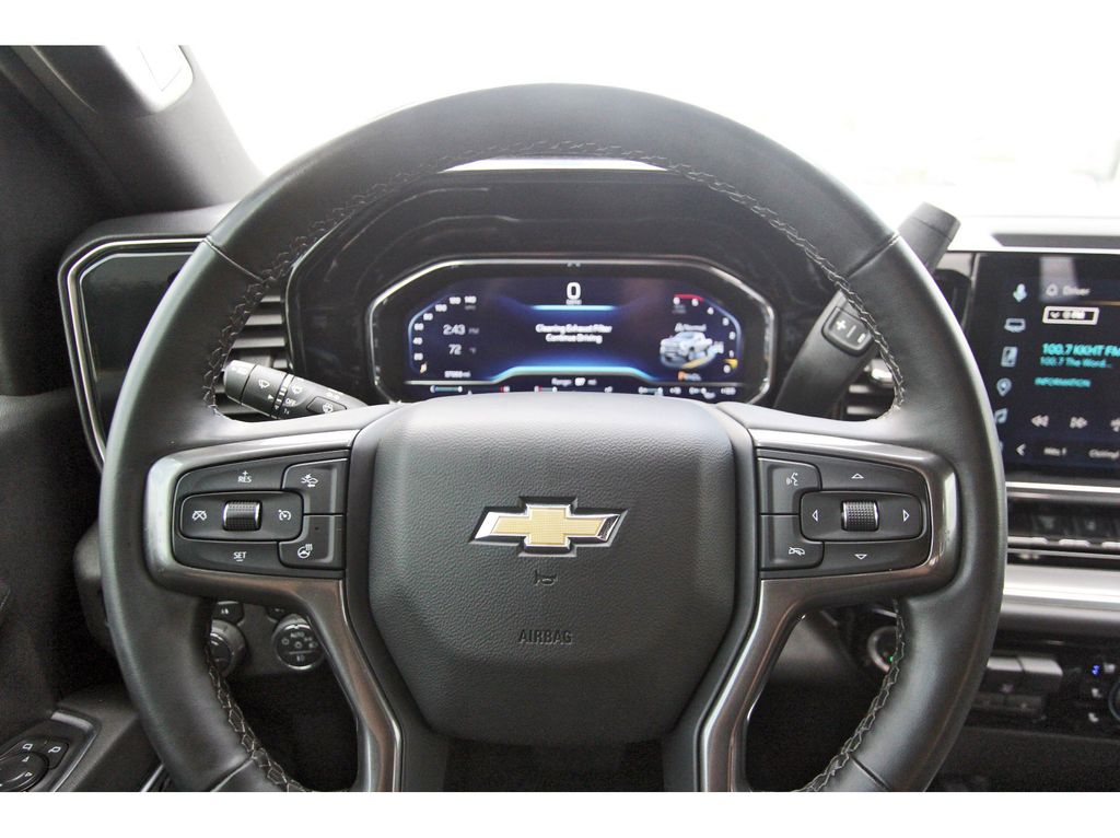 2025 Chevrolet Silverado 3500HD High Country - 10