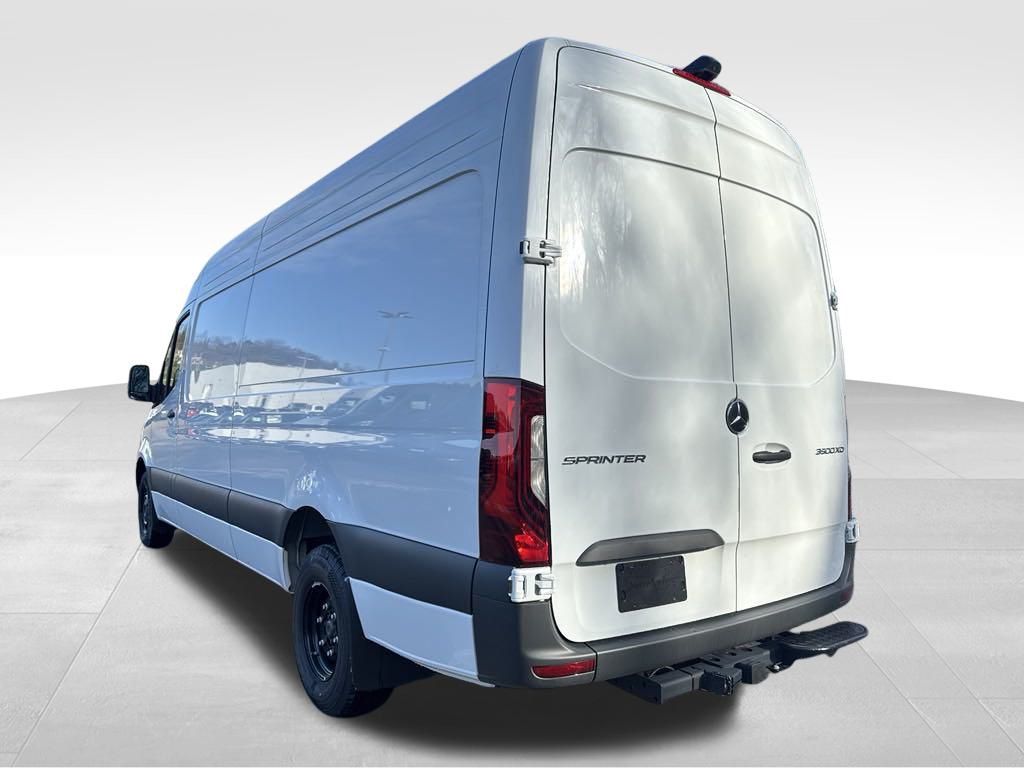 2024 Mercedes-Benz Sprinter 3500 Cargo 170 WB - 2