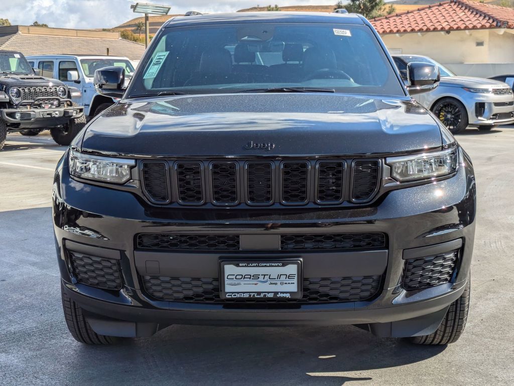 2025 Jeep Grand Cherokee L Altitude X 2