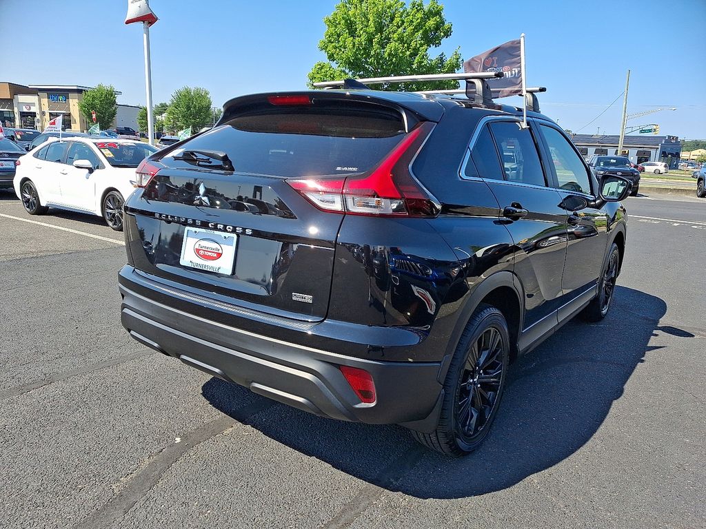 Thumbnail: 2022 Mitsubishi Eclipse Cross - 6