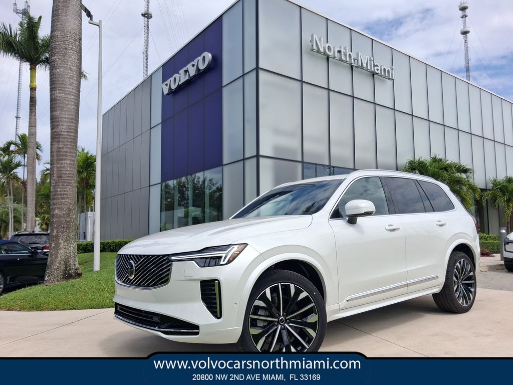 2026 Volvo XC90 Plus