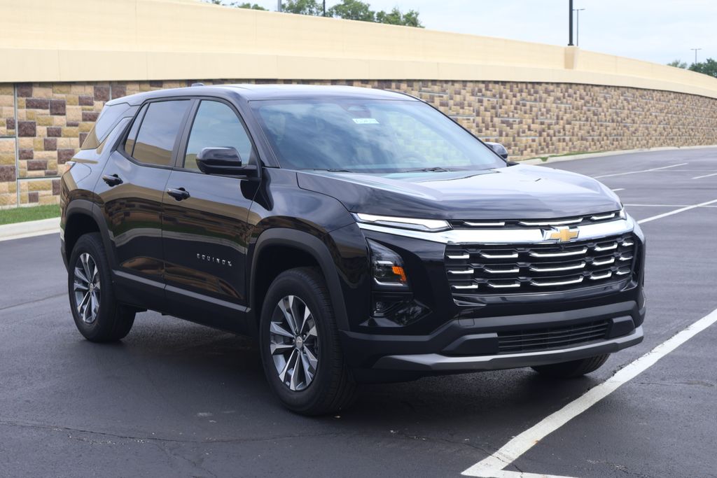 Thumbnail: 2026 Chevrolet Equinox - 10