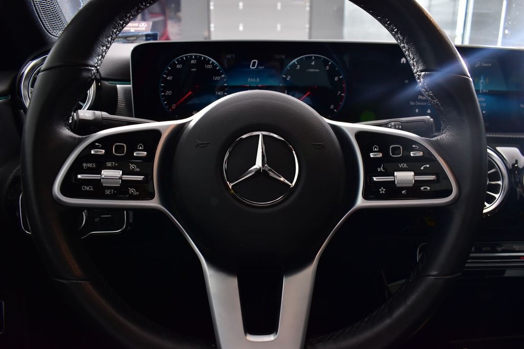 Thumbnail: 2019 Mercedes-Benz A-Class - 15