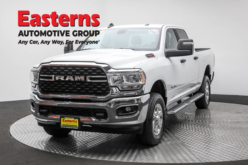 2024 RAM 2500 Big Horn Crew Cab 4WD