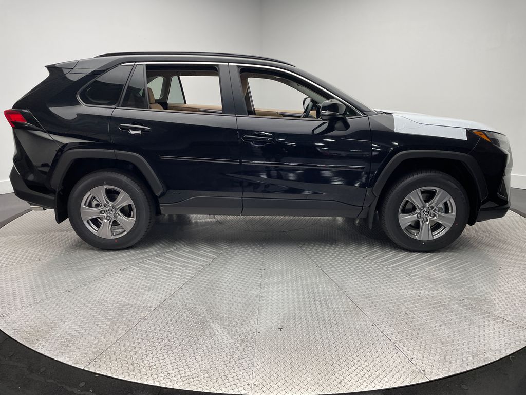 Thumbnail: 2025 Toyota RAV4 - 4