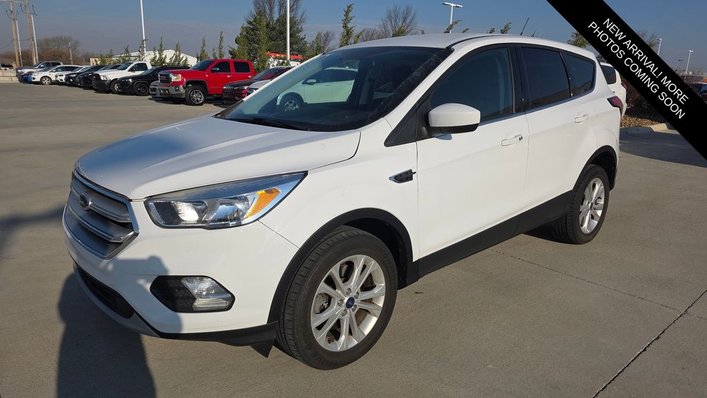 Oxford White 2019 Ford Escape SE AWD SUV / Crossover All-Wheel Drive 6-Speed Automatic