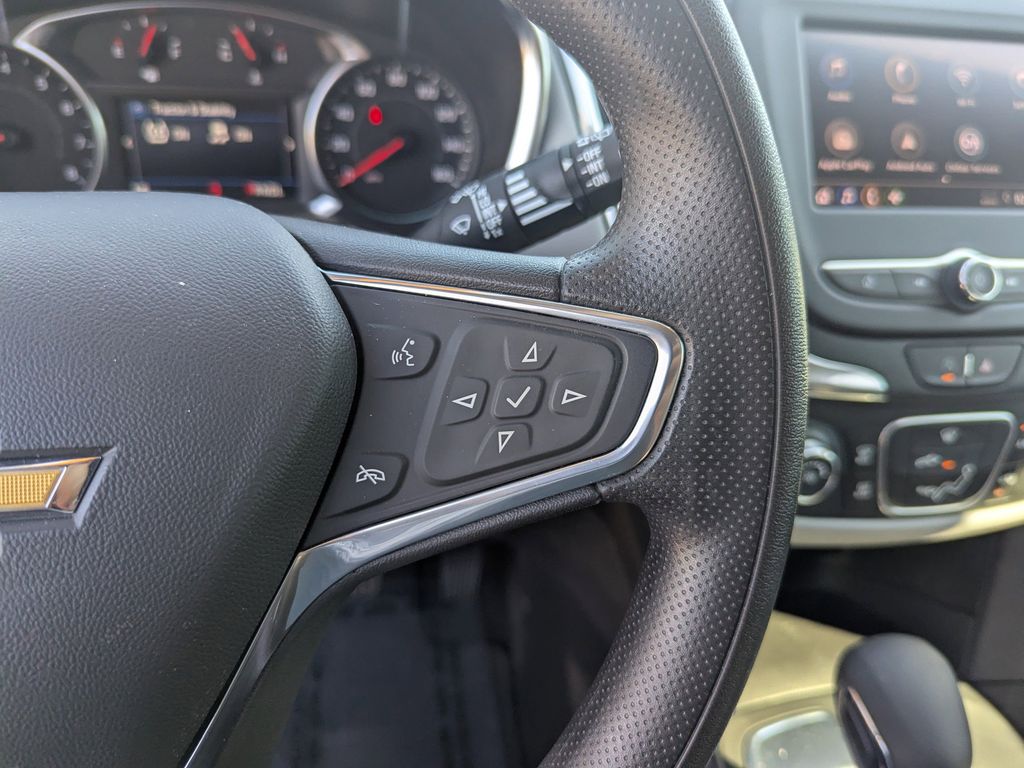 used 2022 Chevrolet Equinox car, priced at $18,992