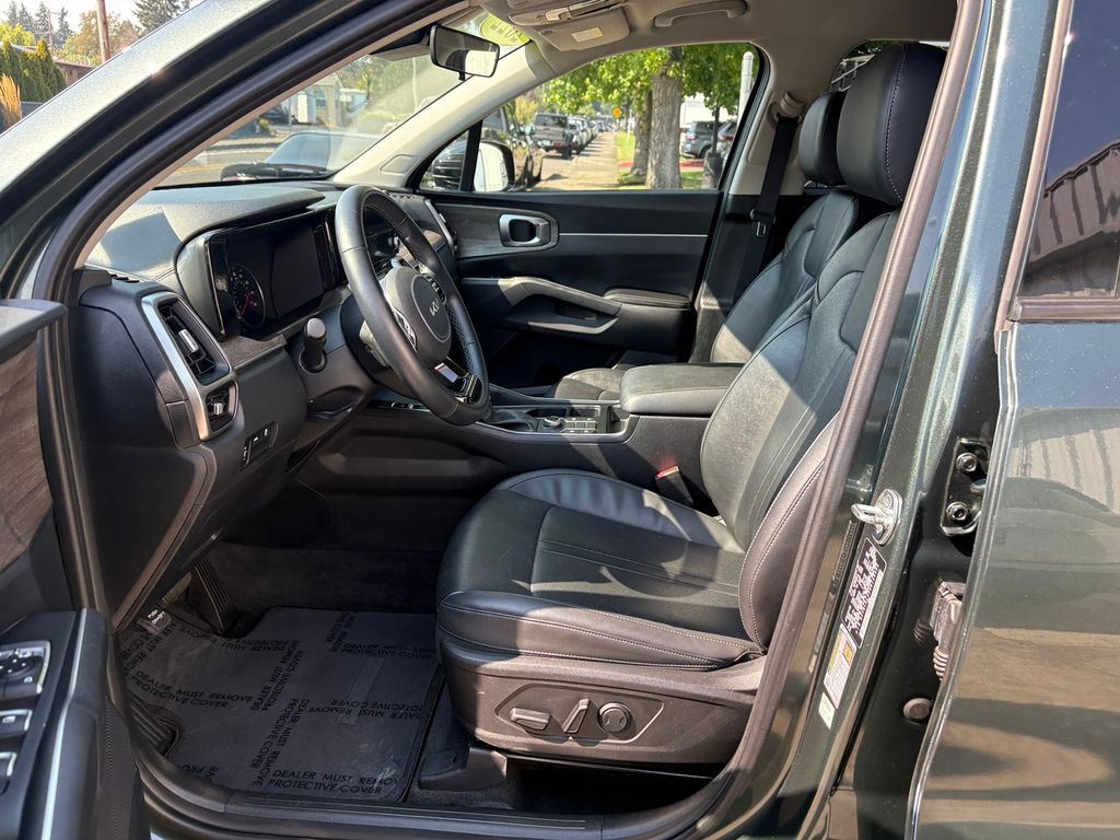 2022 Kia Sorento S
