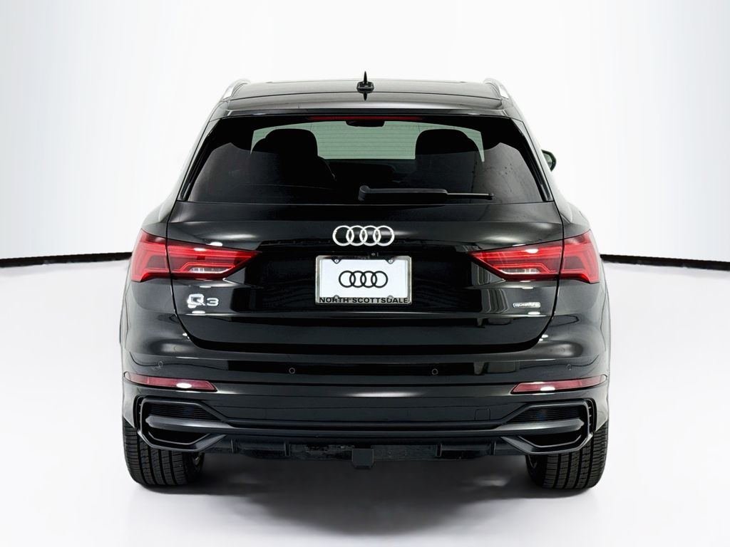 Thumbnail: 2021 Audi Q3 - 6