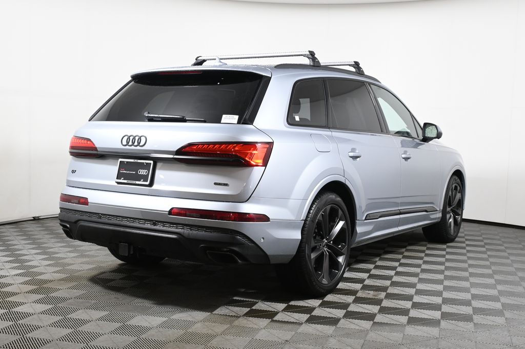 Thumbnail: 2026 Audi Q7 - 7