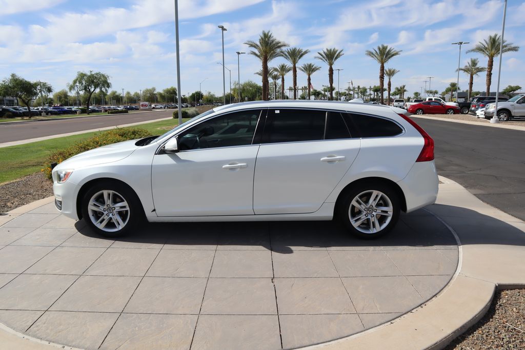 2015 Volvo V60 T5 8