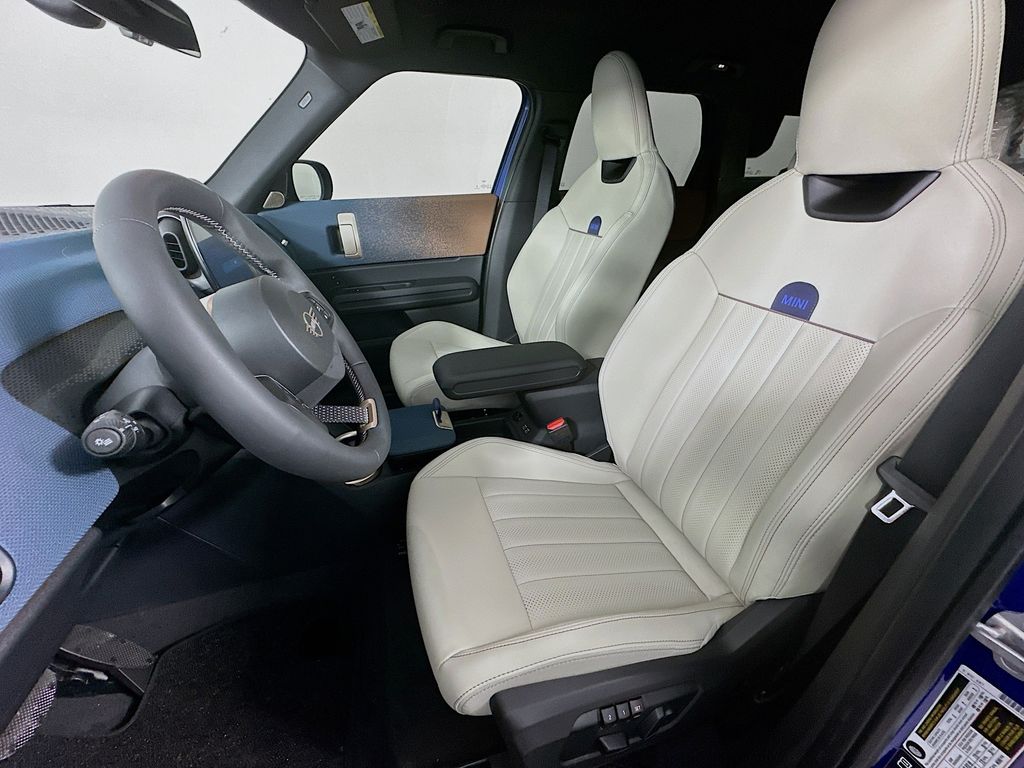 2025 MINI Cooper Countryman Base 16