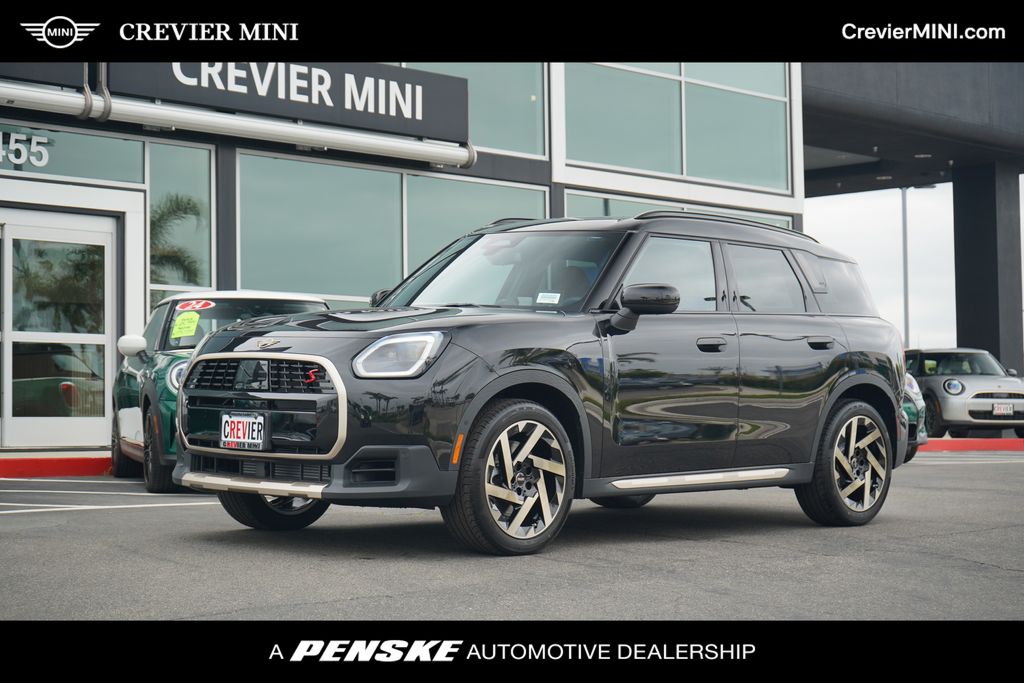 2025 MINI Cooper Countryman Signature Hero Image