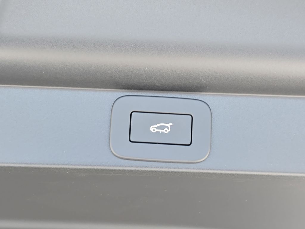 New 2026 Gold Land Rover SE image 13
