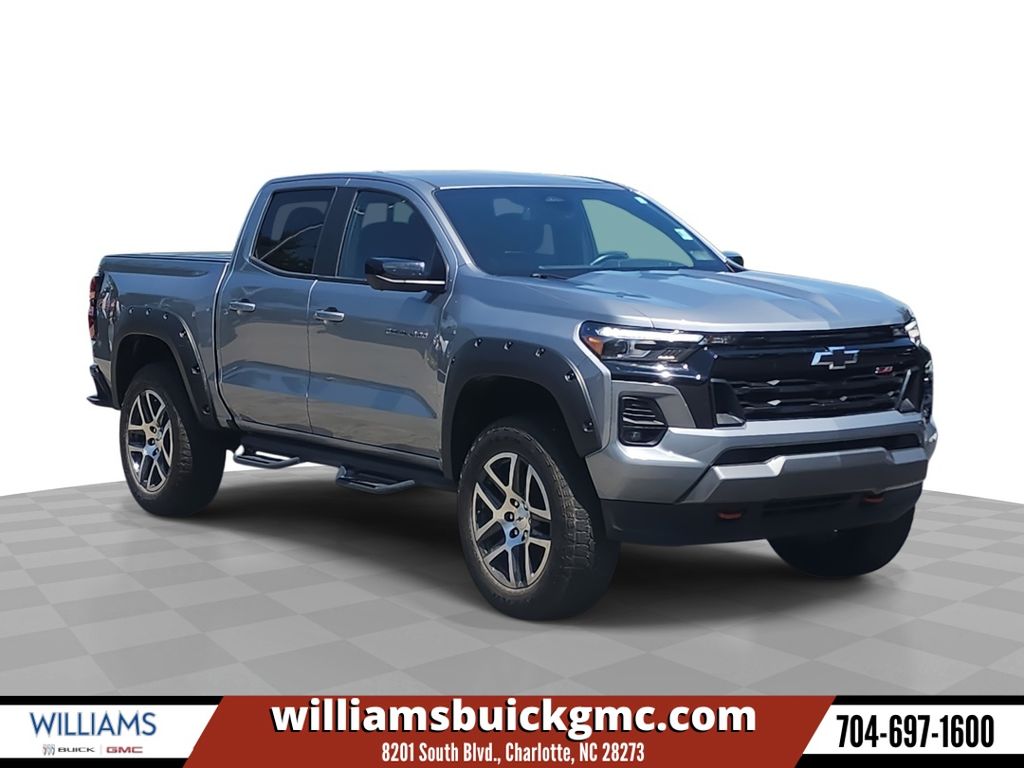 Sterling Gray Metallic 2024 Chevrolet Colorado Pickup Truck Four-Wheel Drive 8-Speed Automatic