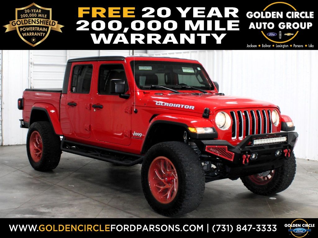 Firecracker Red Clearcoat 2021 Jeep Gladiator Pickup Truck Four-Wheel Drive 8-Speed Automatic