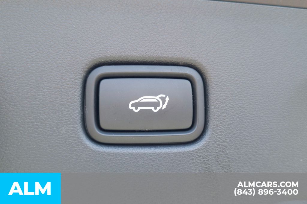 Used 2025 Deep Sea Hyundai Limited image 9