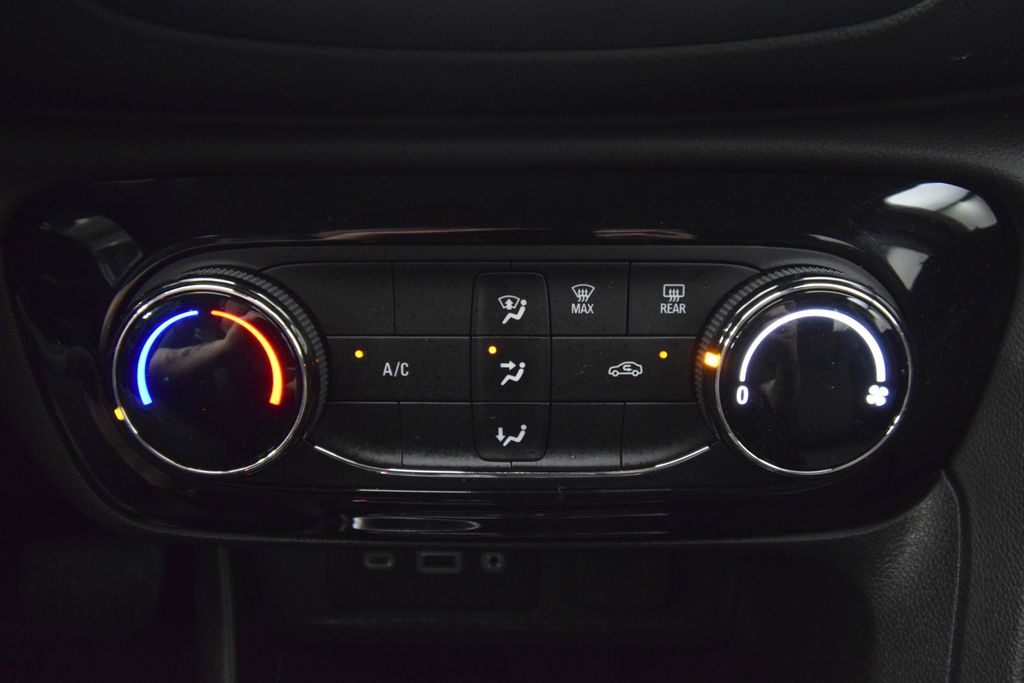 used 2022 Buick Encore GX car, priced at $20,000