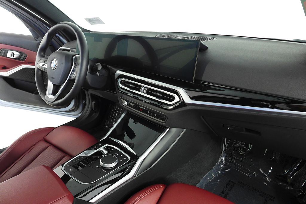 Thumbnail: 2024 BMW 3 Series - 13