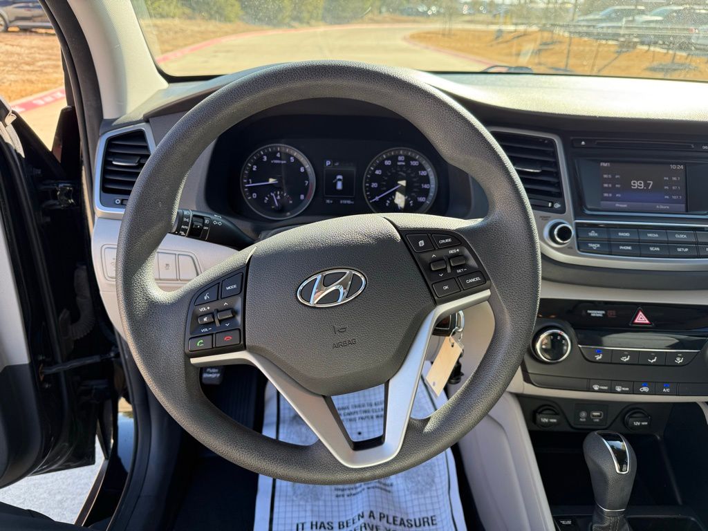 Thumbnail: 2017 Hyundai Tucson - 15