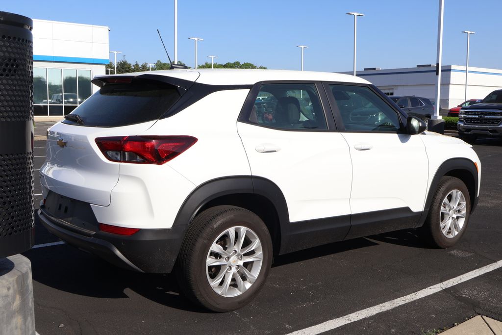 2023 Chevrolet TrailBlazer LS 8