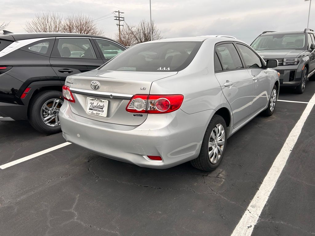 2012 Toyota Corolla LE 3