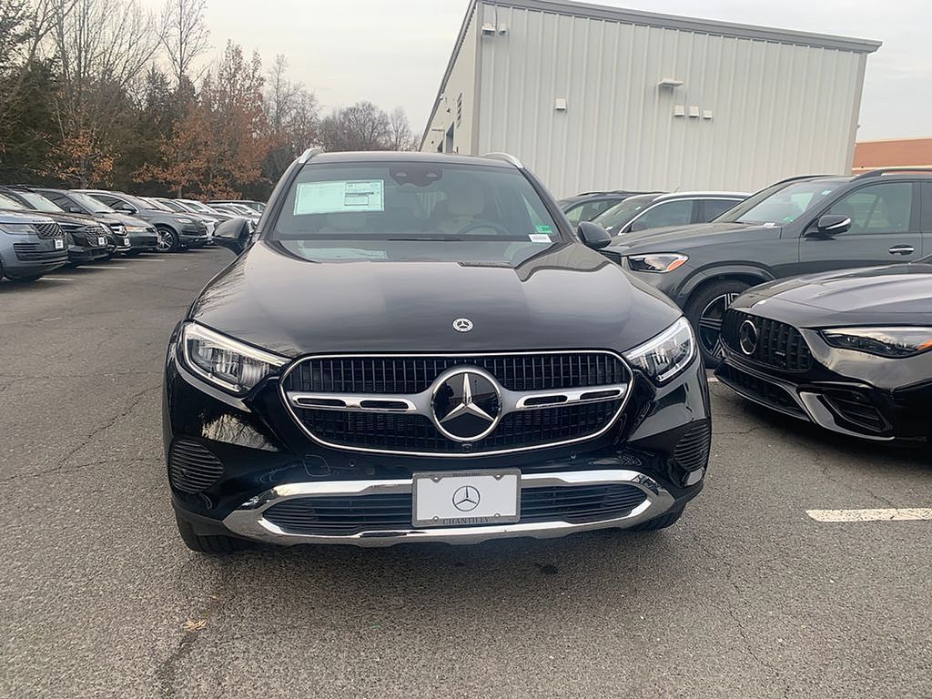 Thumbnail: 2026 Mercedes-Benz GLC - 2