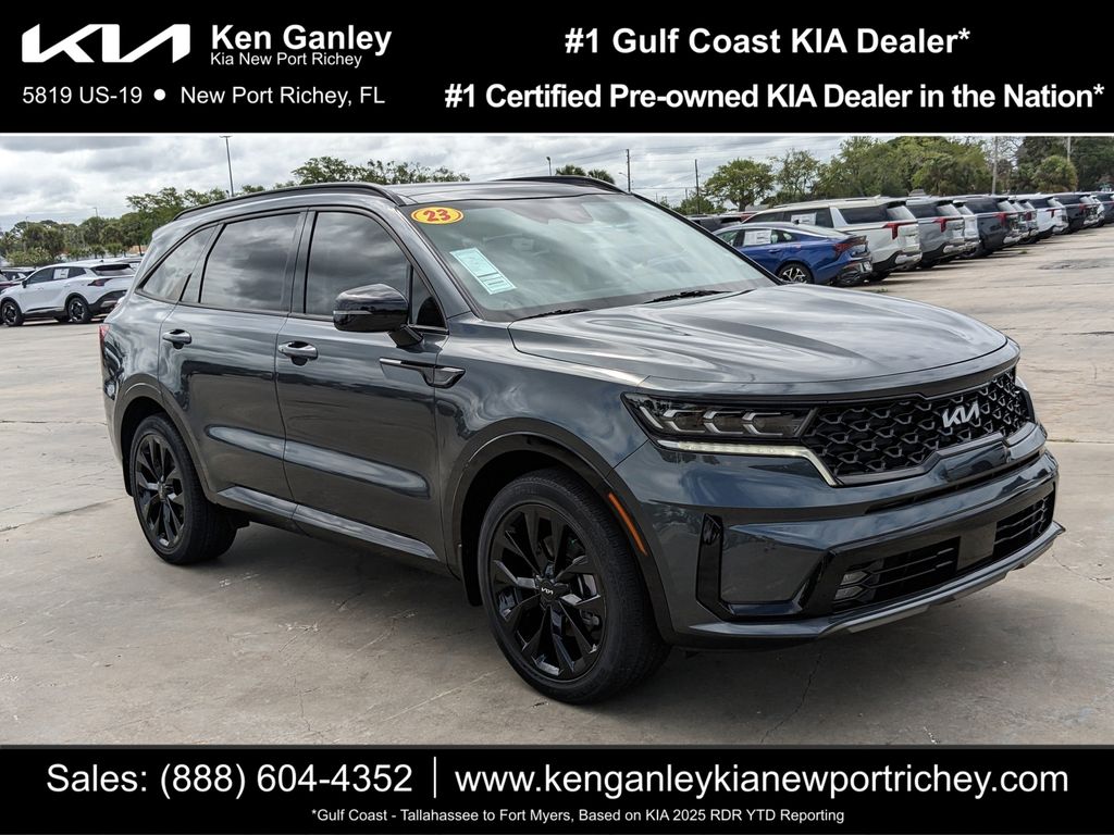Gravity Gray 2023 Kia Sorento SX FWD SUV / Crossover Front-Wheel Drive 8-Speed Dual Clutch
