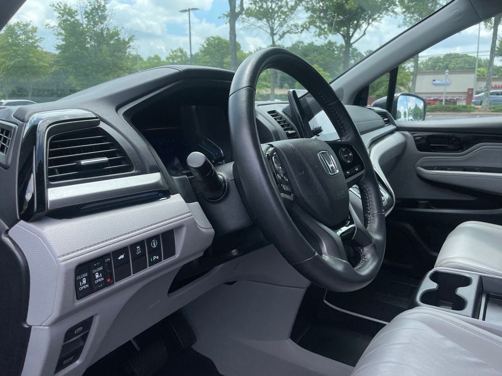Thumbnail: 2023 Honda Odyssey - 27