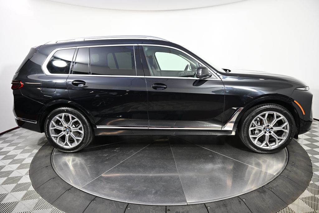 Thumbnail: 2024 BMW X7 - 6