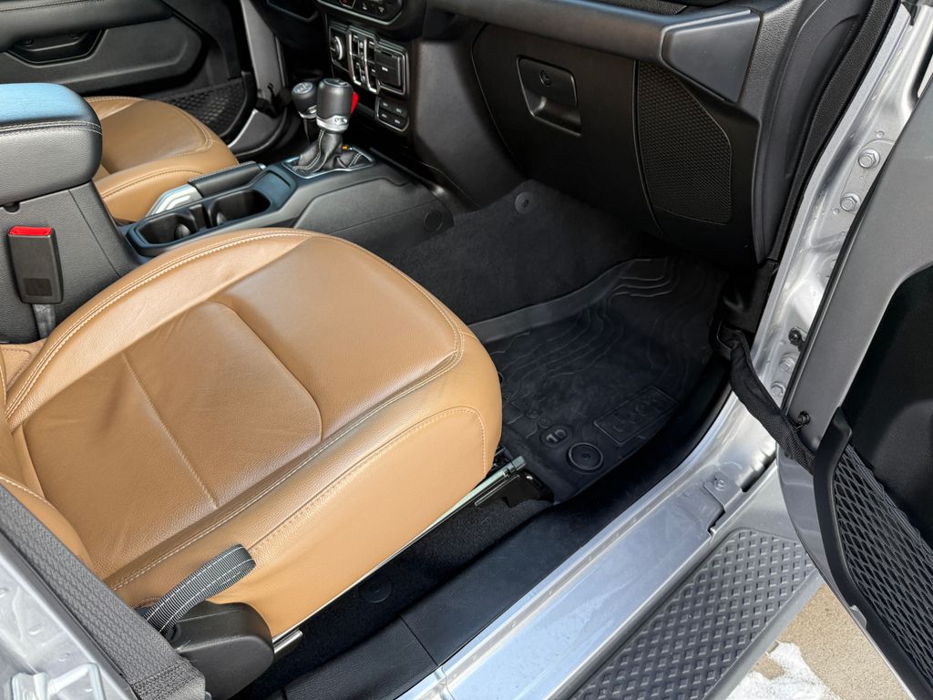 Certified Used 2020 Silver Jeep Overland image 70