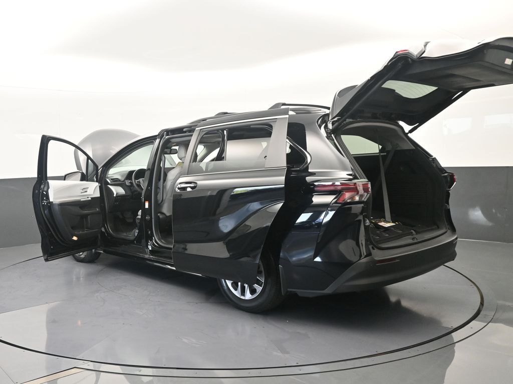 Used 2025 Midnight Black Metallic Toyota XLE image 79