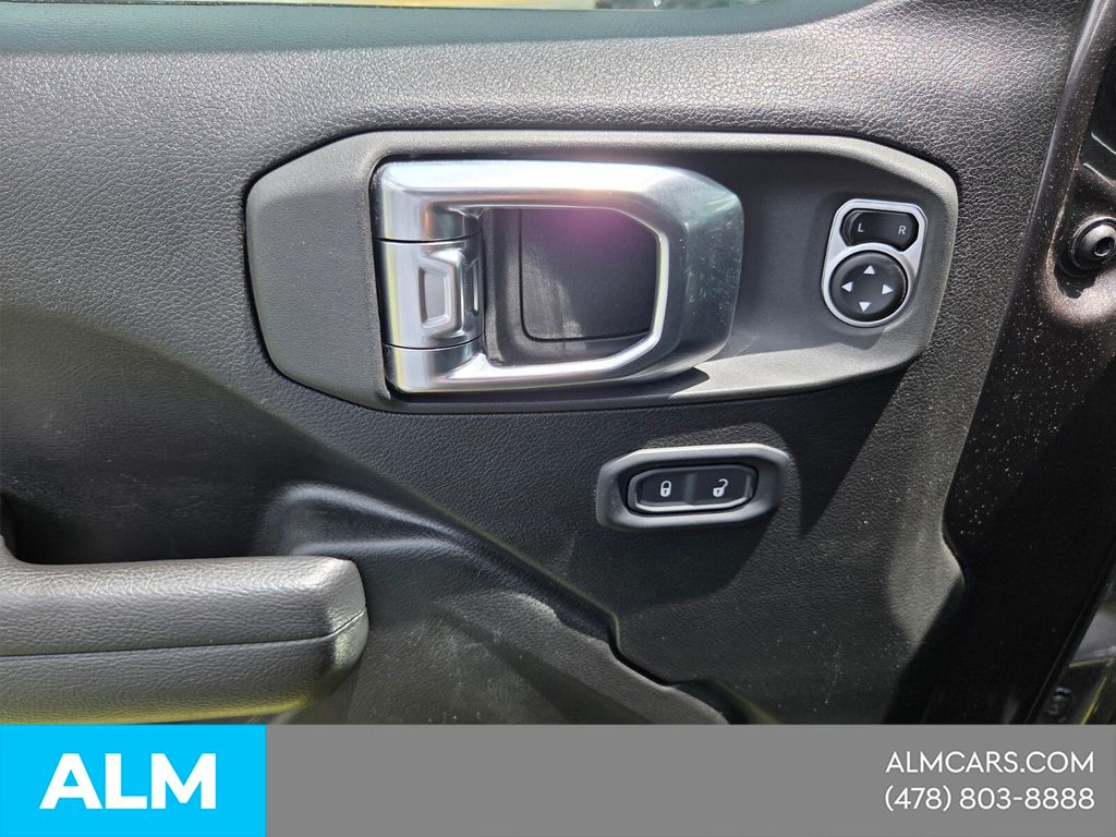 Used 2025 Gray Jeep Sport S image 23