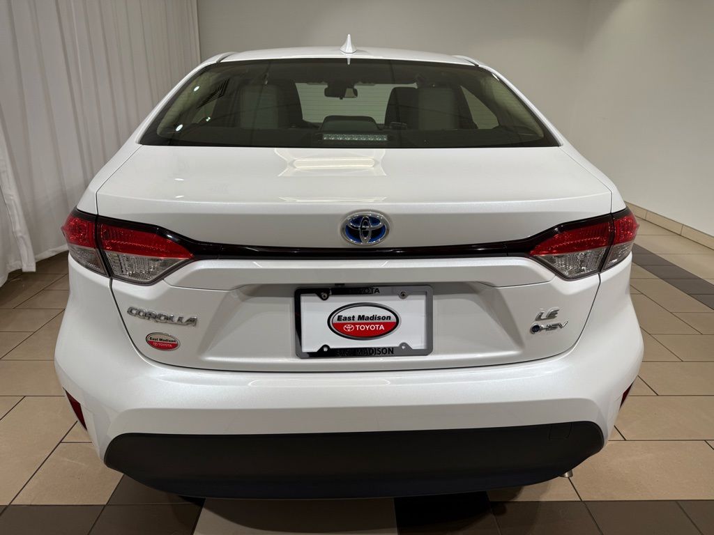 Thumbnail: 2025 Toyota Corolla - 4