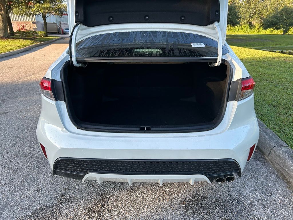 Thumbnail: 2021 Toyota Corolla - 10