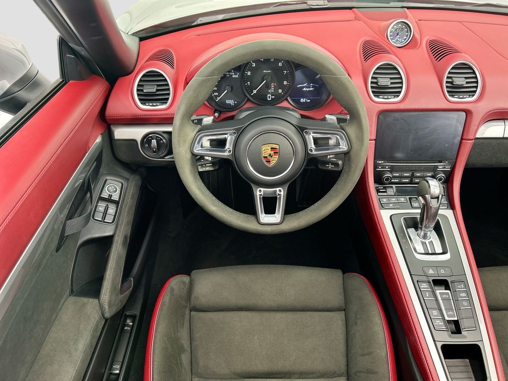 Thumbnail: 2021 Porsche  - 10
