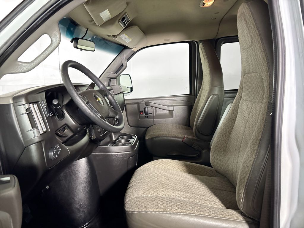 2018 Chevrolet Express 3500 LT
