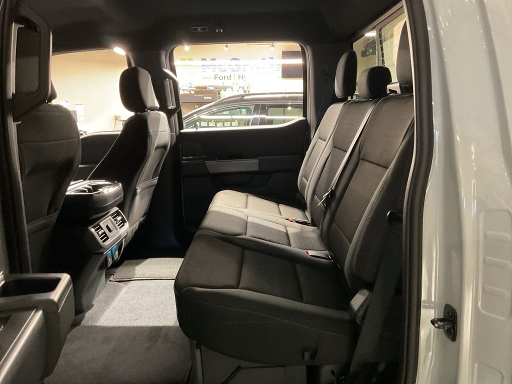 New 2026 Gray Ford XLT image 18