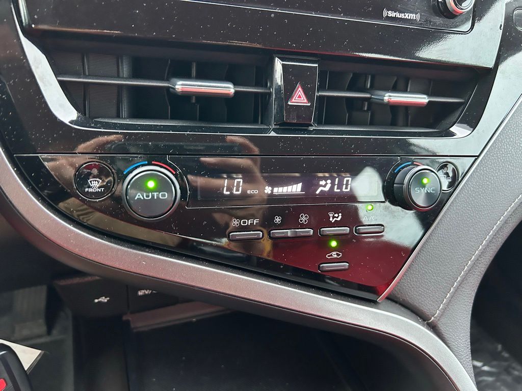Thumbnail: 2022 Toyota Camry - 27