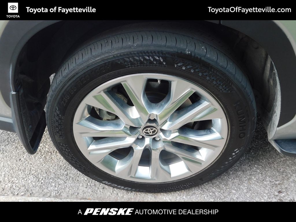 Thumbnail: 2021 Toyota Highlander - 9
