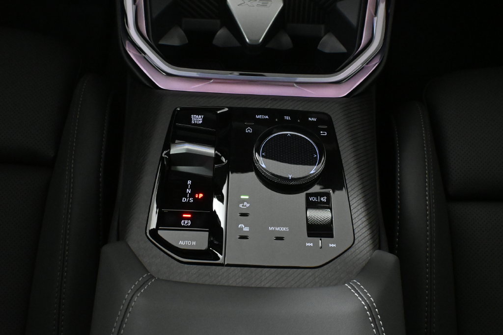 Thumbnail: 2026 BMW X3 - 22
