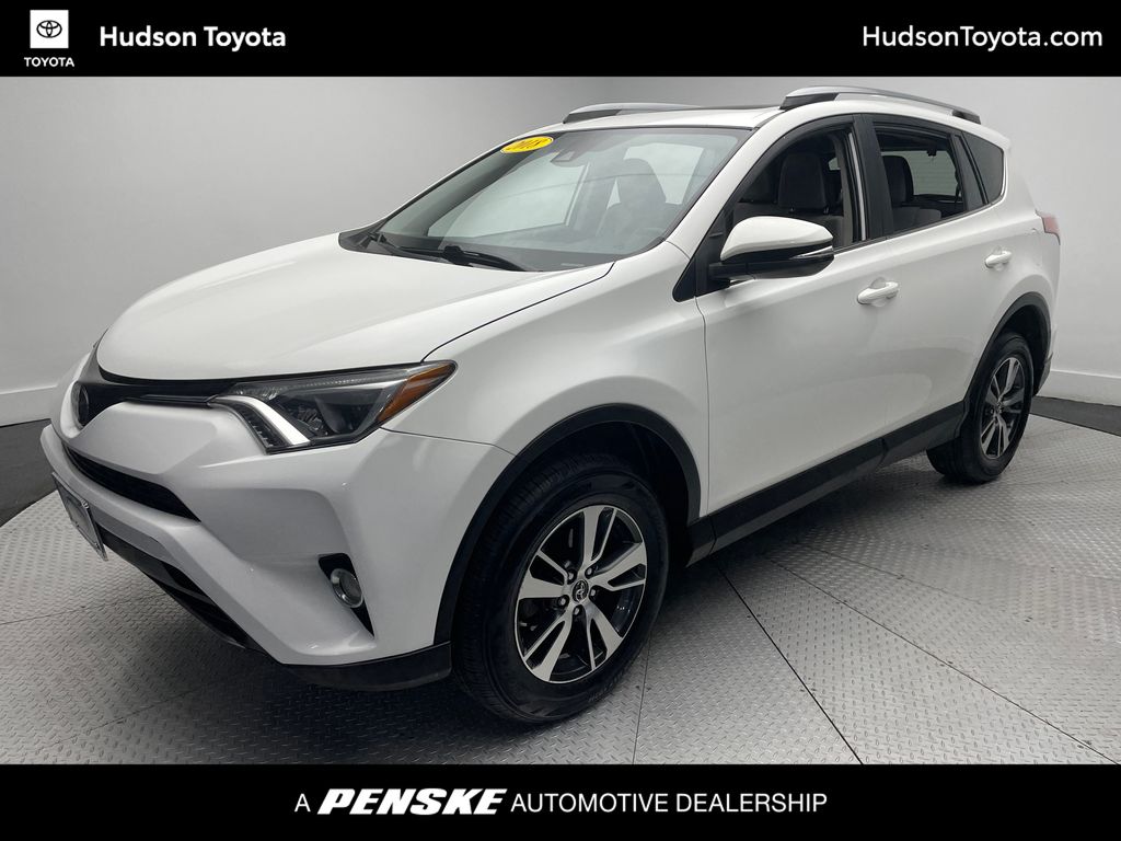 Thumbnail: 2018 Toyota RAV4 - 1